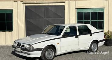 Alfa Romeo 75 2.0 Twin Spark - UNIPRO'