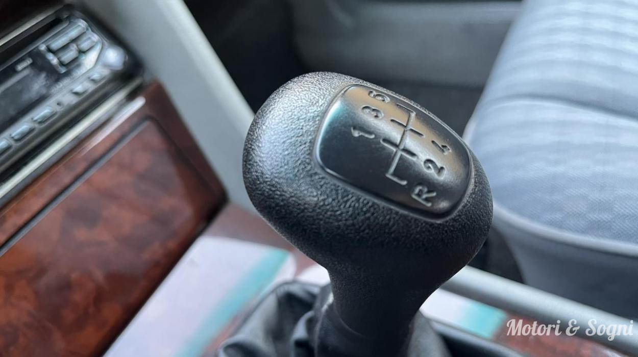 Mercedes 200CE