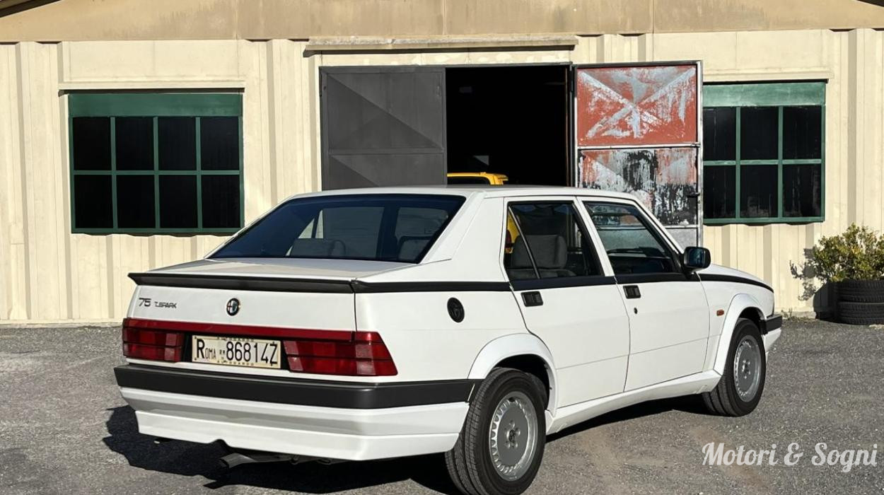 Alfa Romeo 75 2.0 Twin Spark - UNIPRO'
