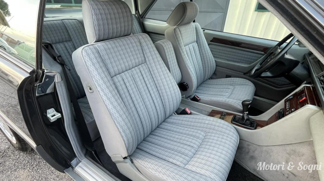 Mercedes 200CE