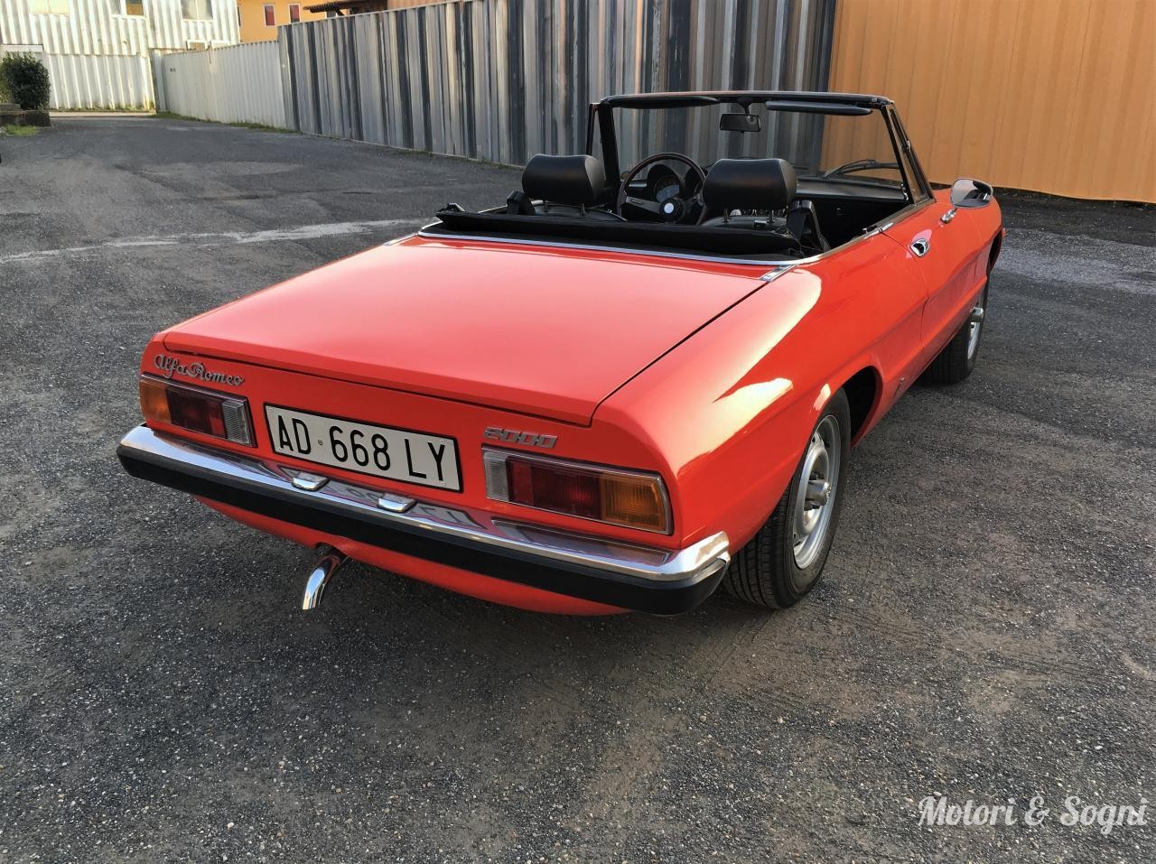 Alfa Romeo 2000 Spider Veloce