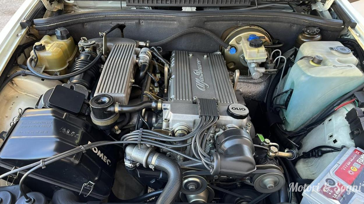 Alfa Romeo 75 2.0 Twin Spark - UNIPRO'