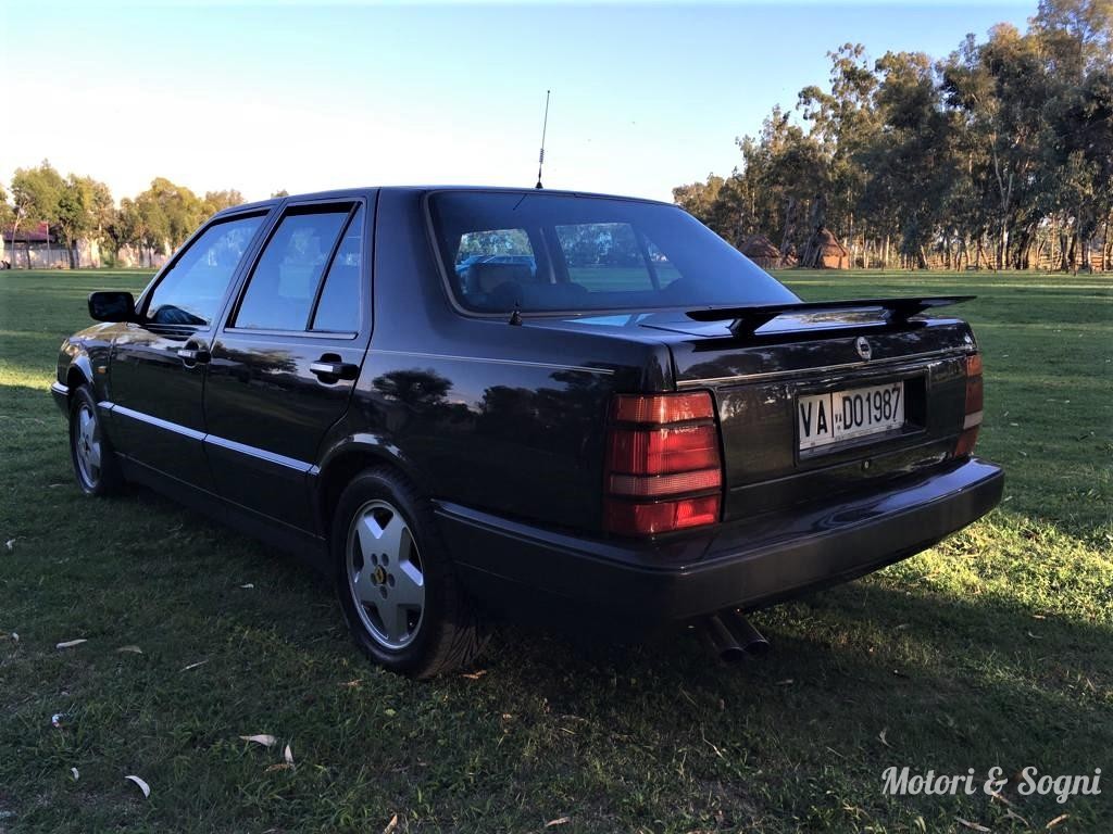 Lancia Thema 8.32