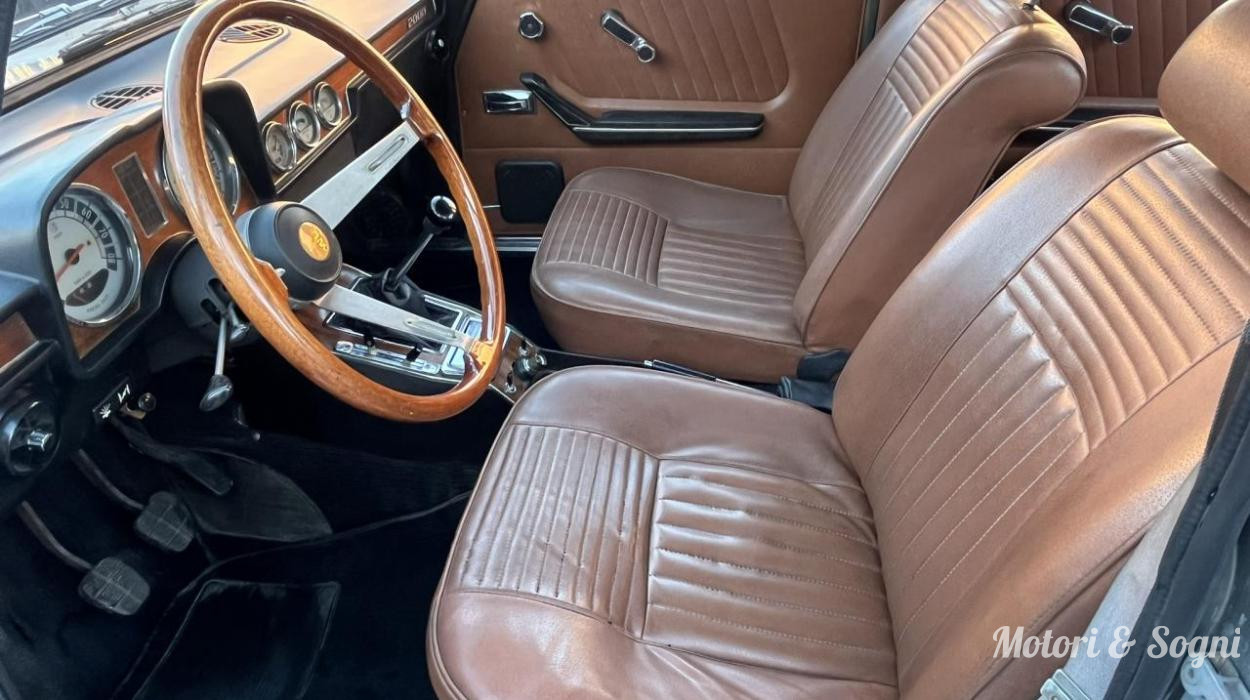 Alfa Romeo 2000 berlina - UNIPRO'