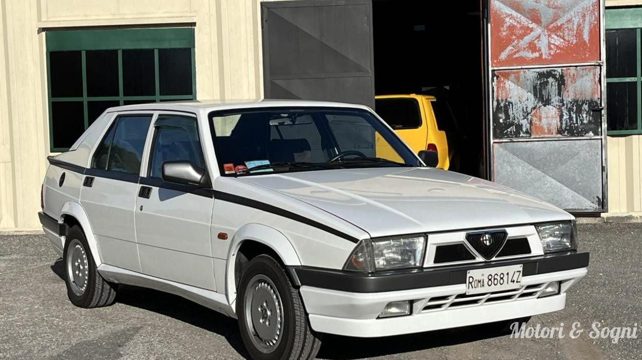 Alfa Romeo 75 2.0 Twin Spark - UNIPRO'