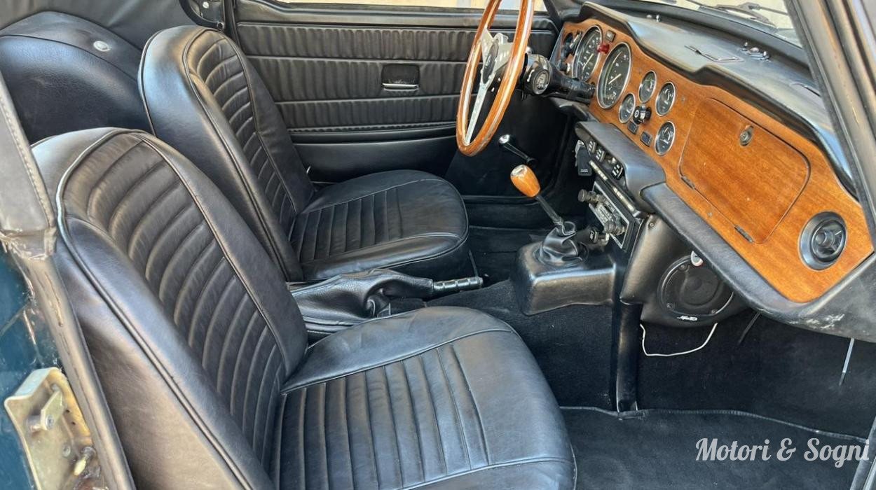 Triumph TR6