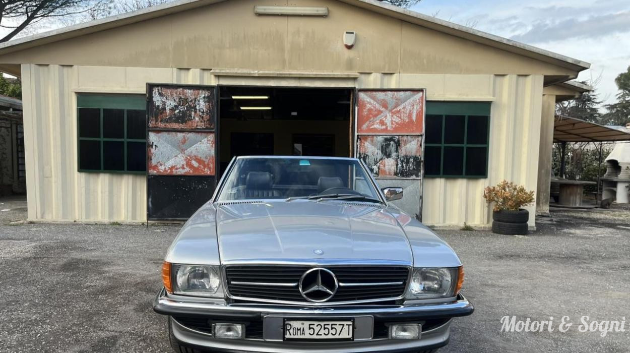 Mercedes 300 SL (R107) CONSERVATA