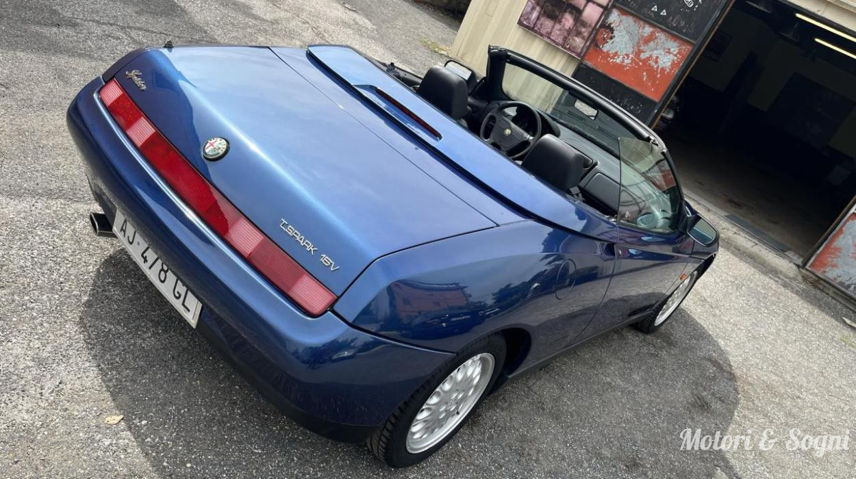 Alfa Romeo Spider (916) 2.0 TS - CINGHIA E POMPA ACQUA NUOVE