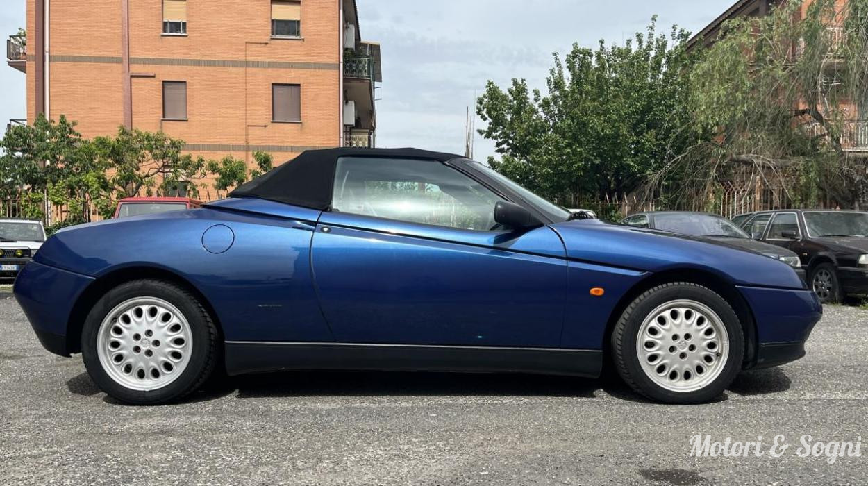 Alfa Romeo Spider (916) 2.0 TS - CINGHIA E POMPA ACQUA NUOVE