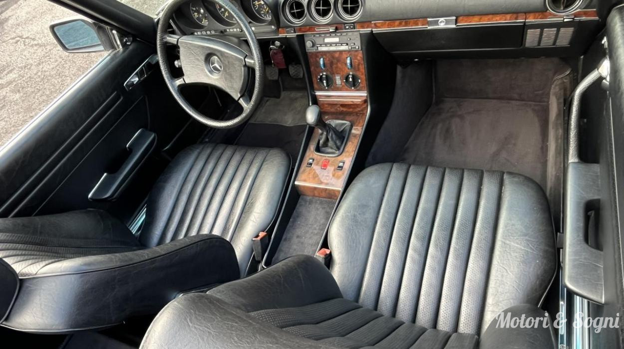 Mercedes 300 SL (R107) CONSERVATA