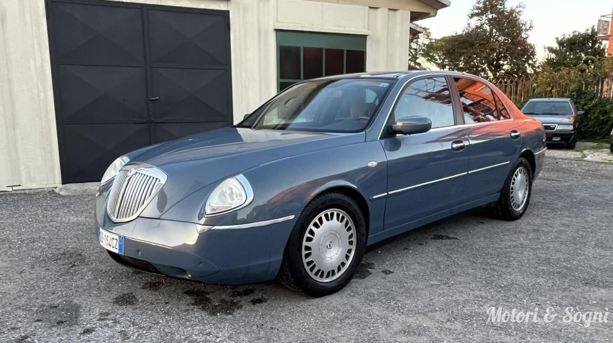 Lancia Thesis 3.2 V6 24V Emblema